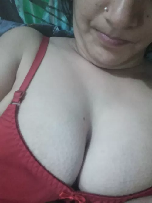 Size Guessing by Pinko_56