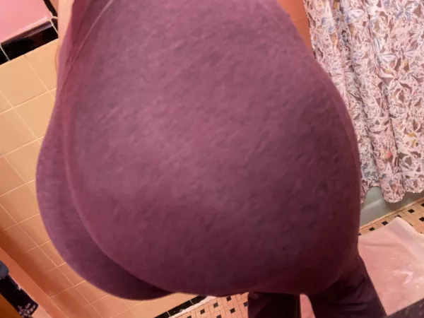 Size of my new booty is.. by Kendra44