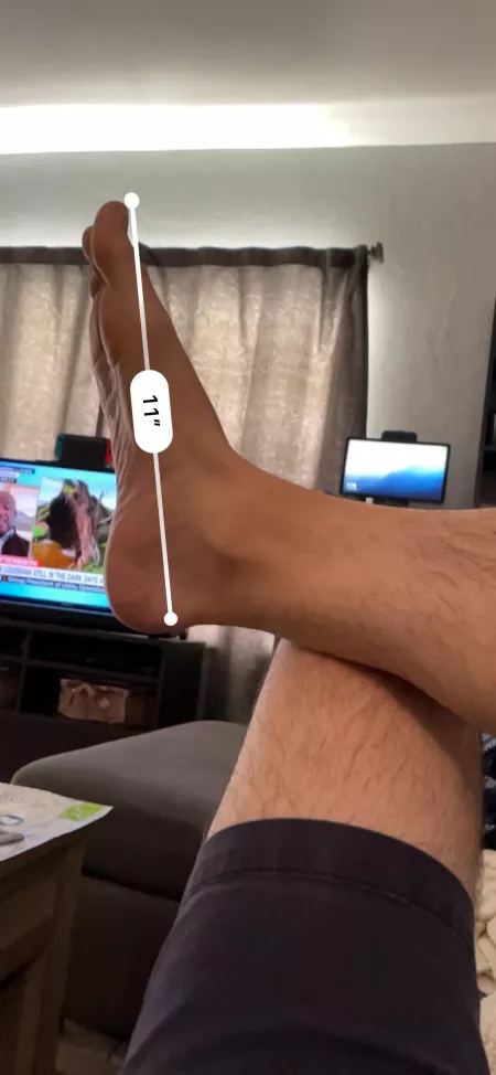 Size update! iPhone has this cool app for all us over-achieving guessers 😂 by manofmanyshades