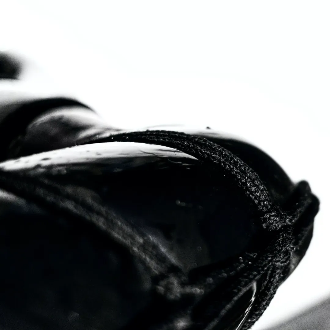 Skindentation on latex. What more could you ask for! posted by [deleted]