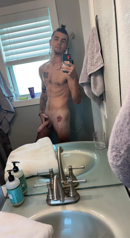 Skinny dudes with tattoos always have decent dicks by loganonas
