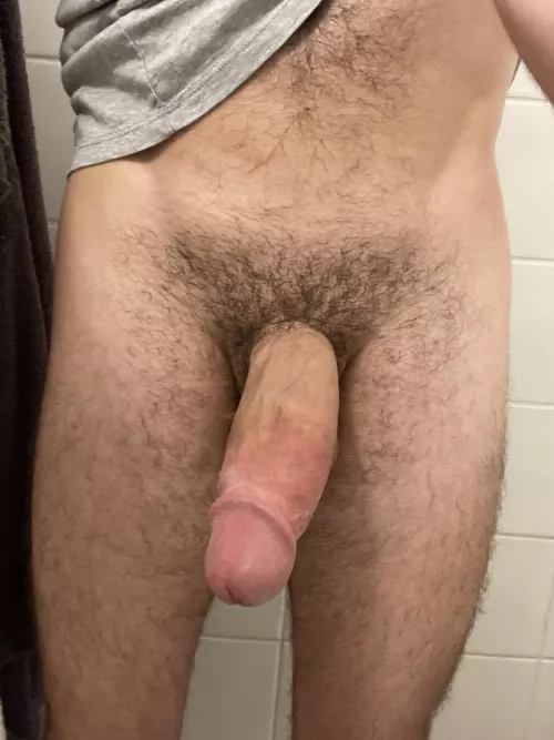 Skinny guy by frenchjoe1