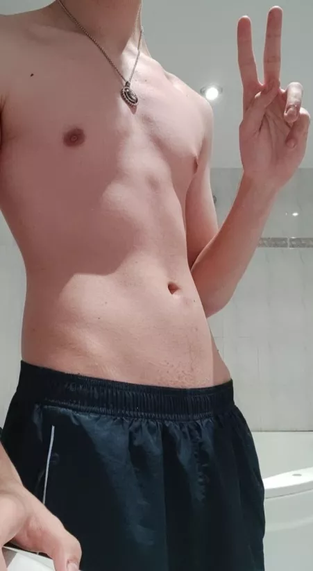 Skinny just how u like ❤️ by twinkboy2002