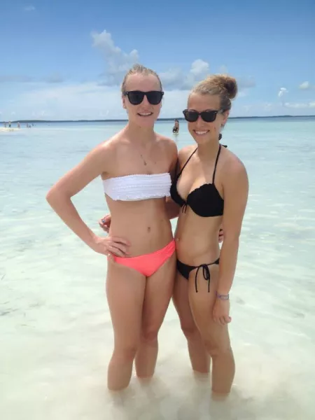 Skinny natural blondes by aabbccdefg