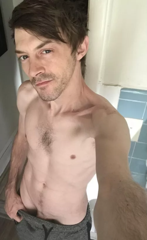 Skinny V float your boat?.. by IntrovertedStonerGuy