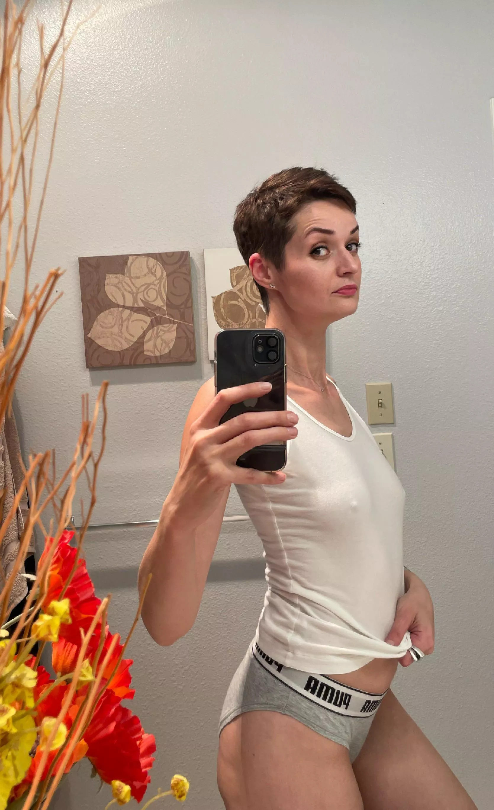 Skipping bra today, thoughts?[F38] posted by masha_nova