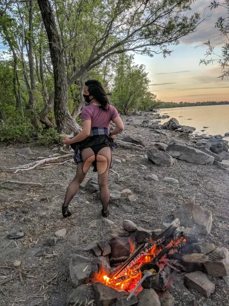 Skirt & fishnet, the perfect combo by ukekitty