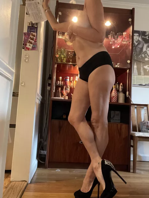 Sky high ! by TheGoldenGilf