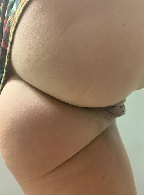 Slap it, lick it, bite it 😈 by Lexa_XX