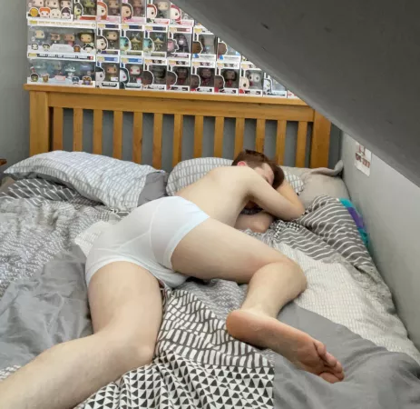 sleep is my best friend 😴 by ember_tw1nk