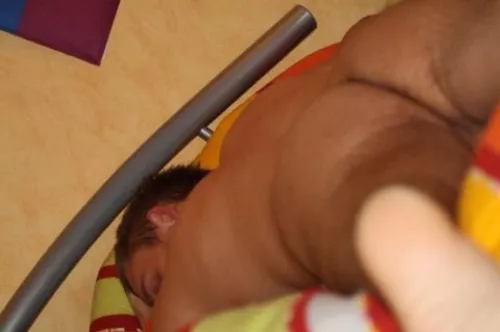 Sleeping naked posted by menareamazing