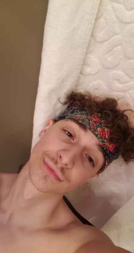 Sleepy Night Night Time - 18 y/o MN boy by Minnesota_Boy