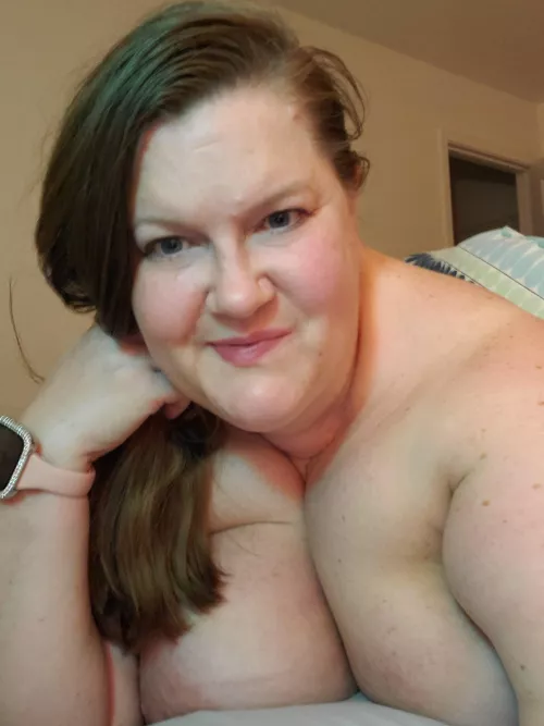 Sleepy time 😴. Come join me 💕💋 [F49] by Lavender_Lush72