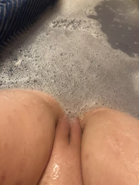 Slide against my lips and then spread me by Violetmarieexox