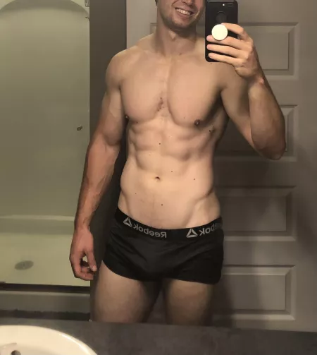 Slide in my DMs and then come slide into my bed 😏 by 8s_and_up_only