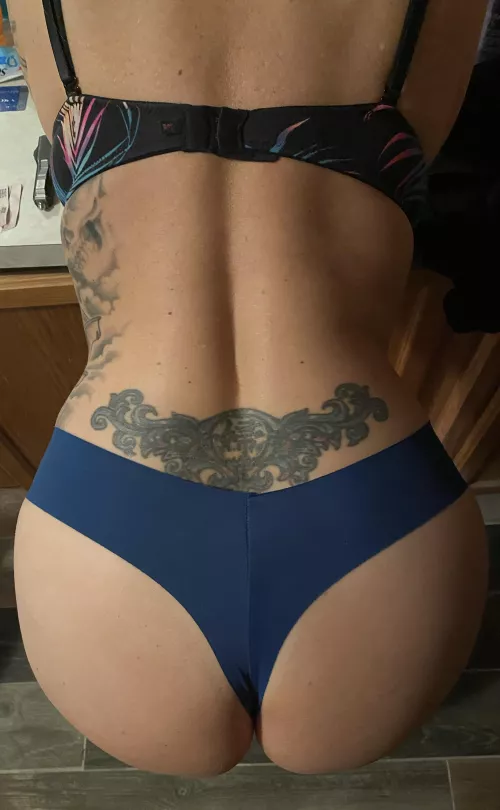 Slide them to the side…click the link in my Bio and cum see me 😉 by MistyMisbehavin1