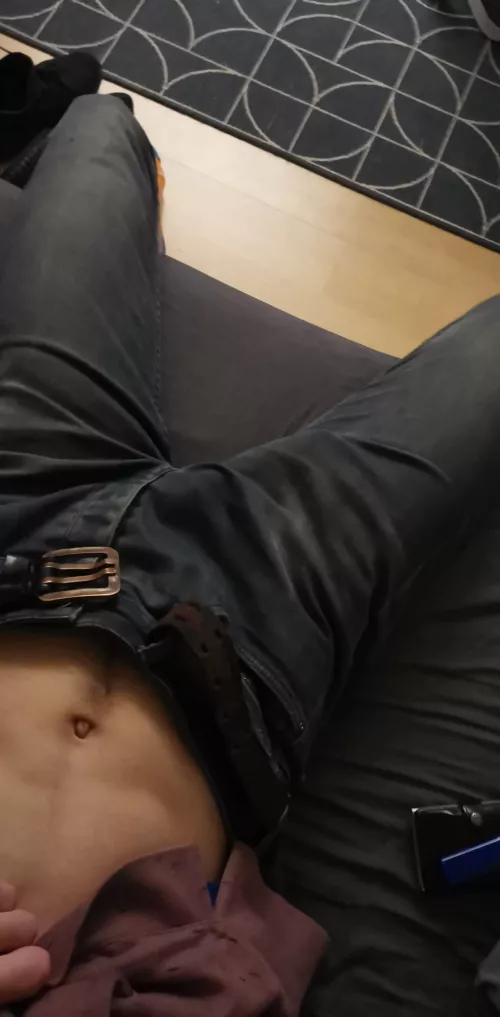 Slight bulge in my jeans by fit_cock