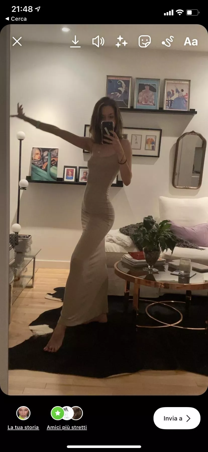 Slim but curvy where it counts 😛 posted by spoilmonica