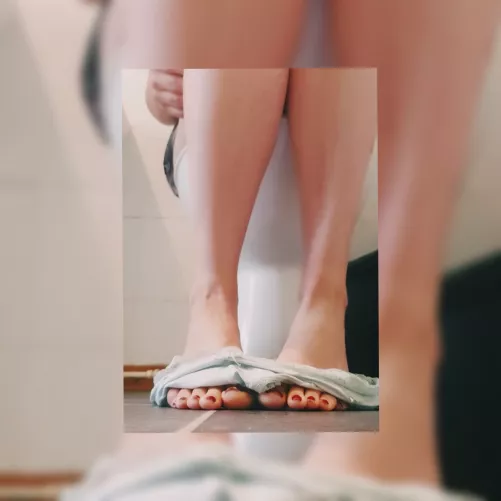 Slip them off with your teeth. by Chebs_xo