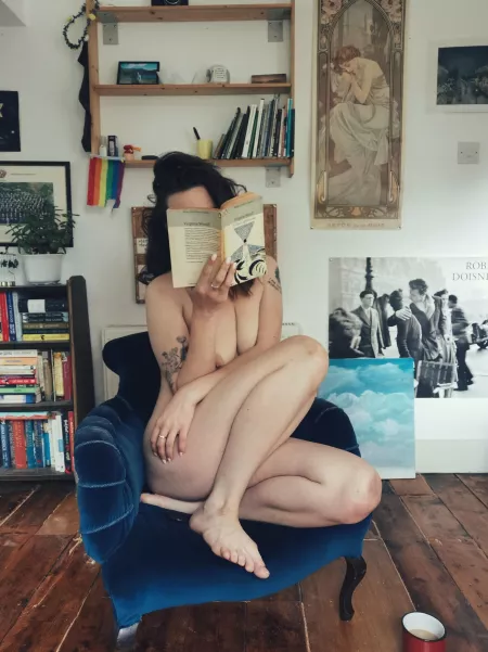 slow mornings with coffee and woolf by el1z-a