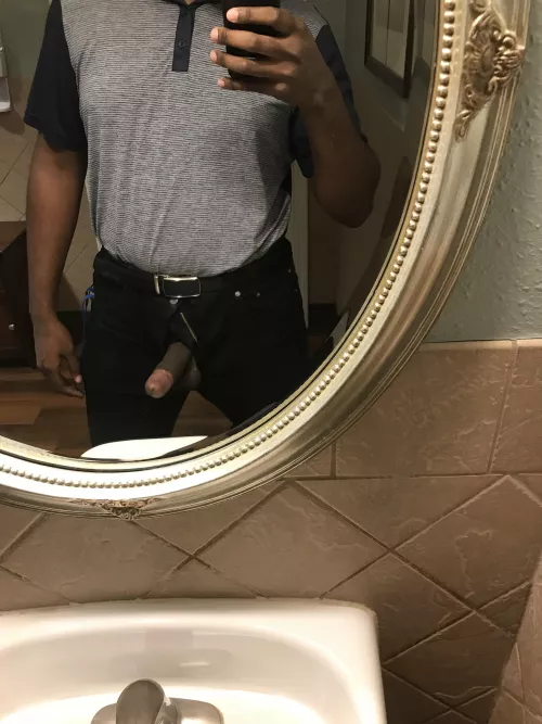 Slow night at work 🤷🏿‍♂️ by Cole_thrust