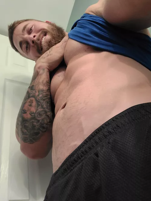 slowly growing back!! gotta shave for my next comp soon though :( by jimjr34