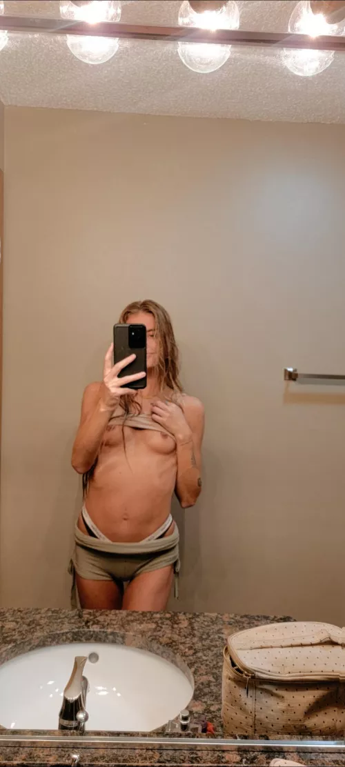 Sluts love Saturdays 😜 by bronzedblazedblondie