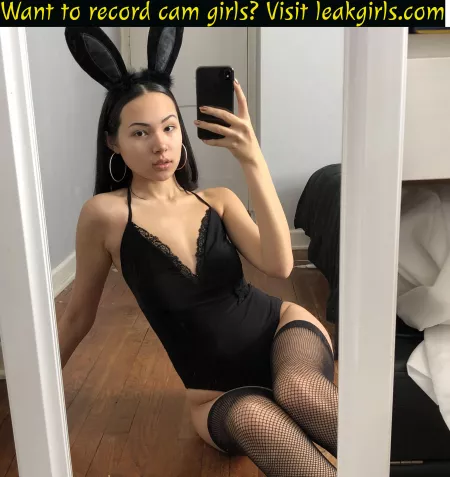 slutty bunny ❤️ by 0zPF2Bc