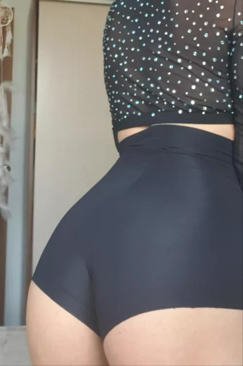 Smack it or pass? by anybayron