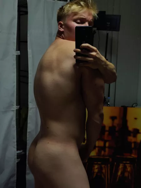 Smack or Smash? 😈 by timlaurenz_