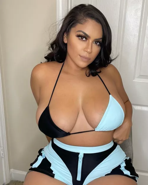 Small bikini by chriss_66