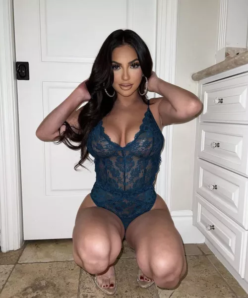 Smash her or pass by devon213