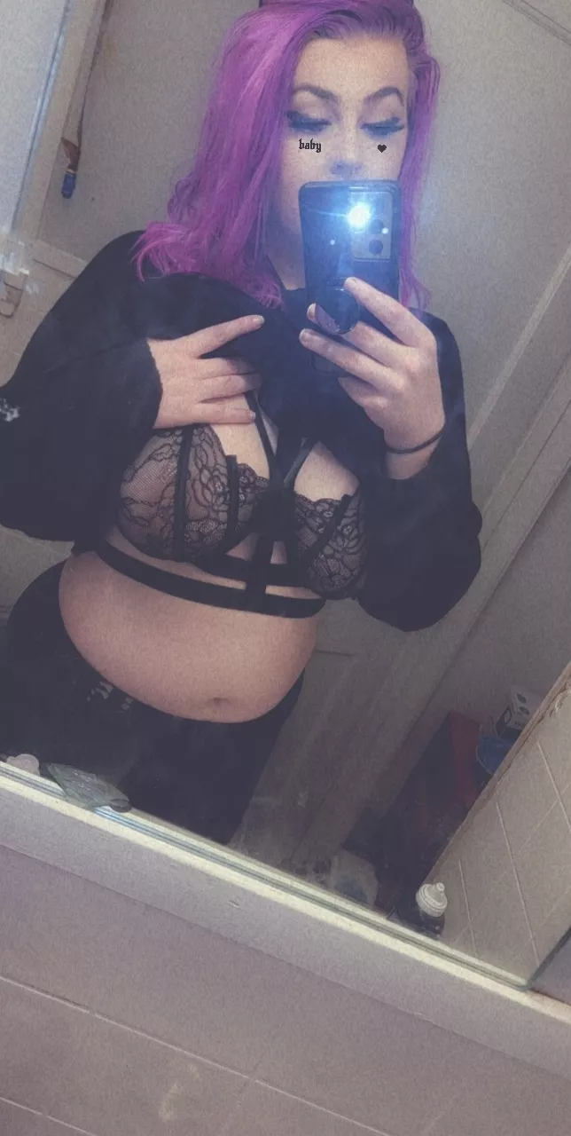 😈 smash or pass 🤔 posted by Substantial-Gur1673