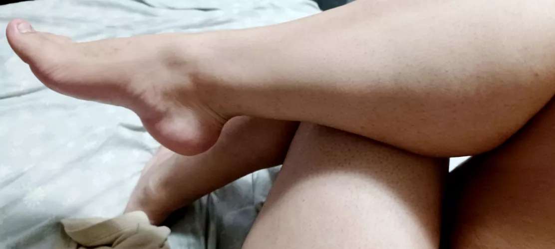 Smell my foot and maybe I'll let you lick it. by Ram_oPo