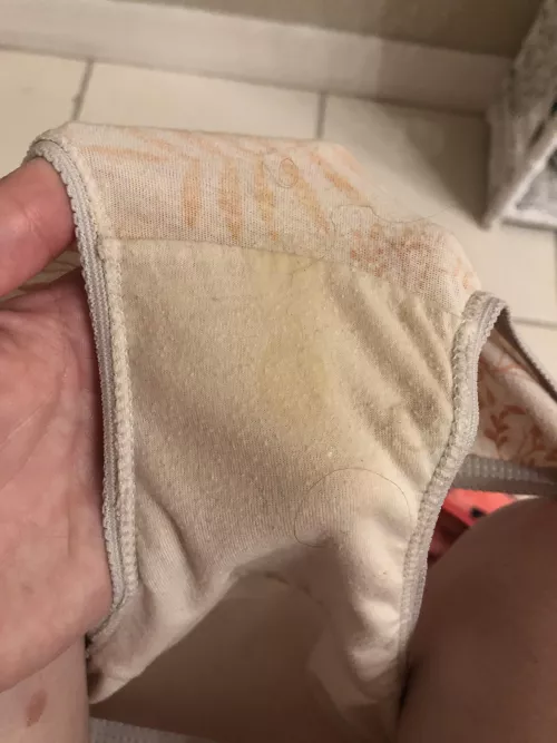 Smells like sweet nectar 😋😍🥰 by colette149