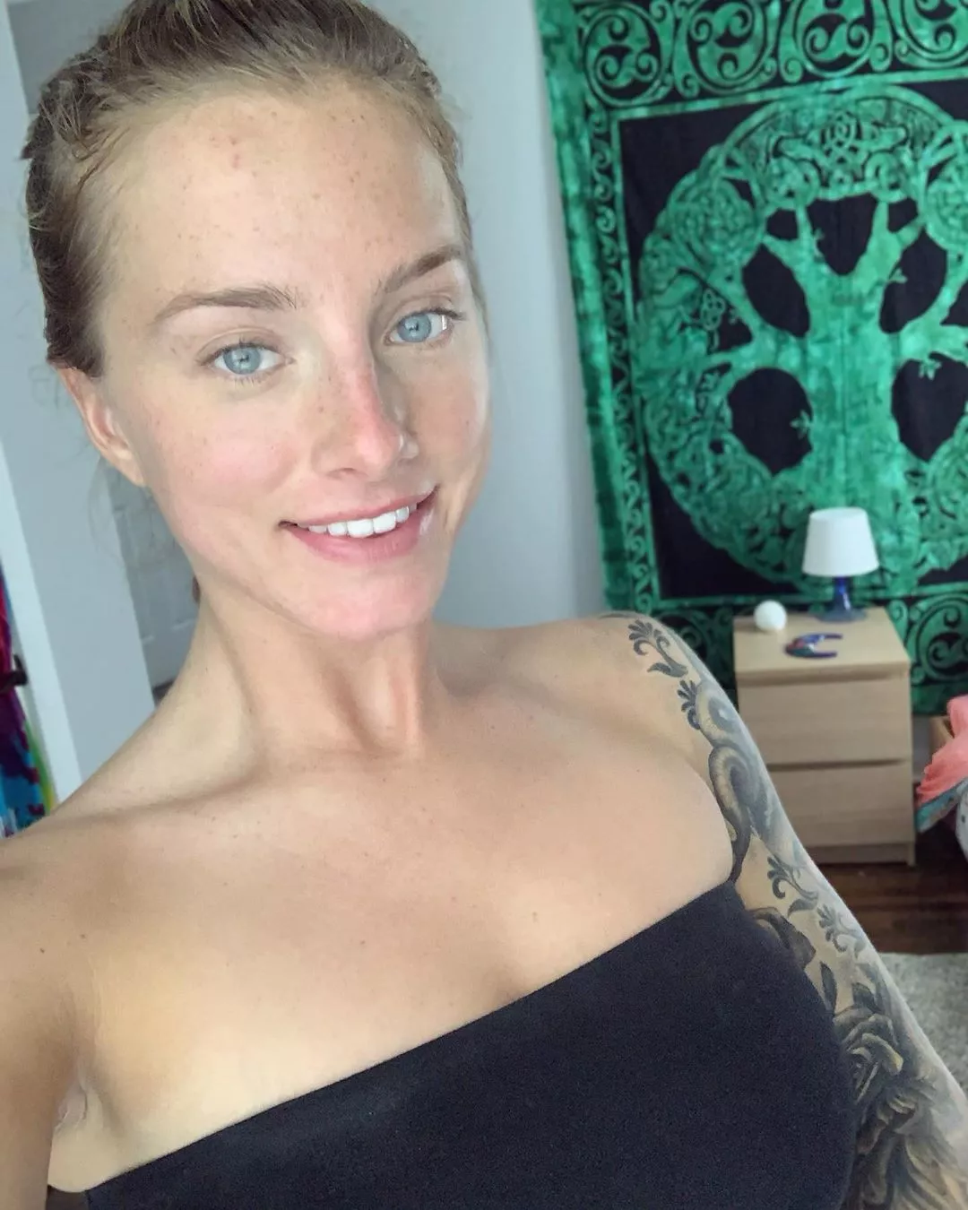 Smile posted by imnotjavier