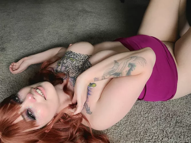 Smiles for dirty thoughts by Lilah_Vale