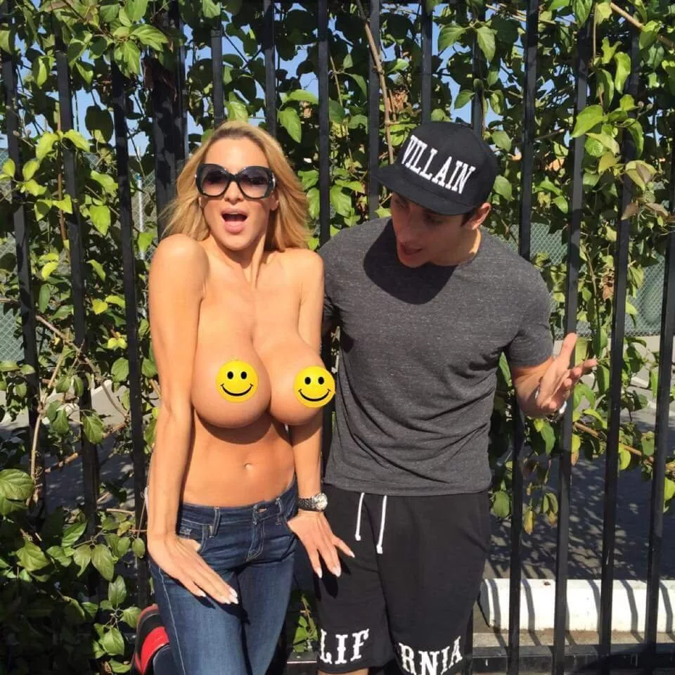 Smiley Face posted by TheBoobGod