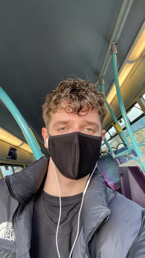 Smiling at you (with mask on) by Tutyfruti