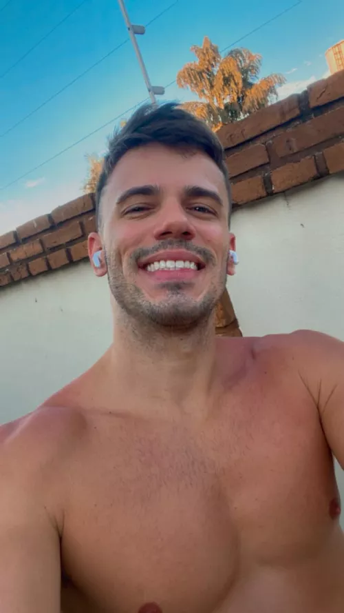 Smiling because it's cheap and effective. by italofassin