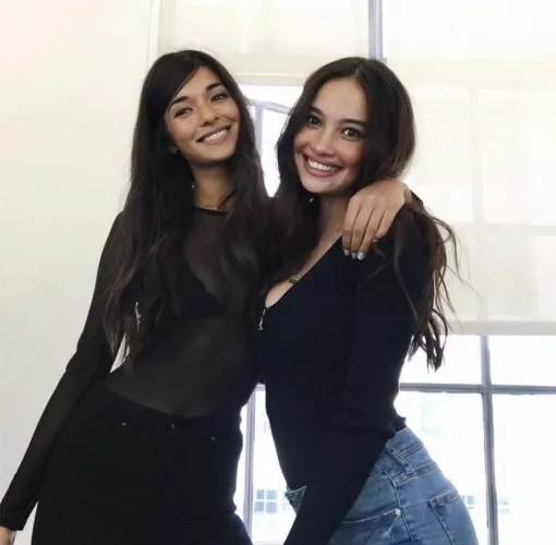 Smiling cuties by HentaiTensaiShounen0