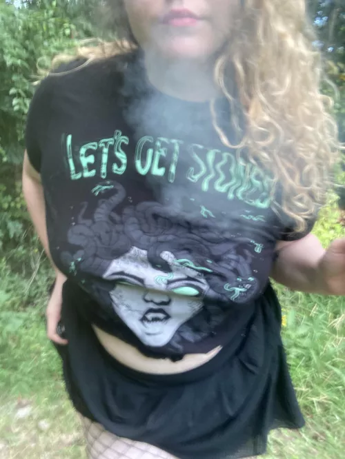 Smoke break by belladonnafern