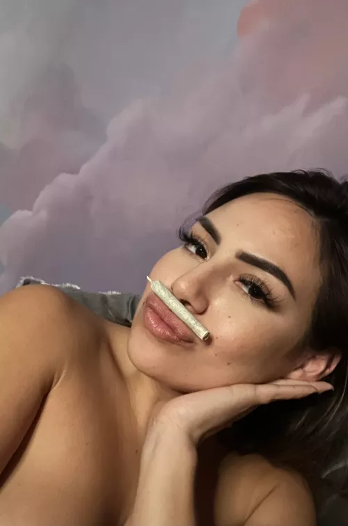 smoke this with me then let me sit on your face 😋 by nattynuggs