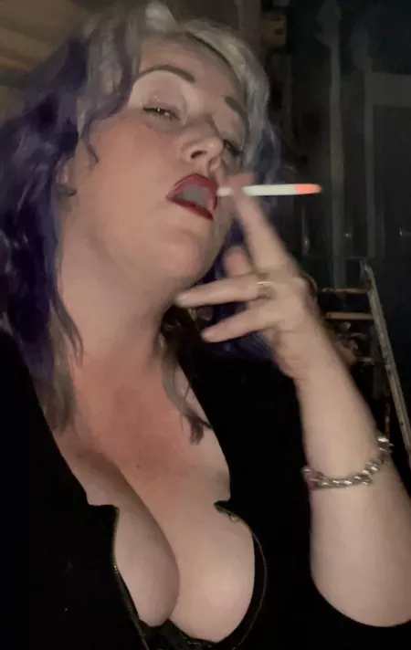 Smokey mouth by ready2xplore