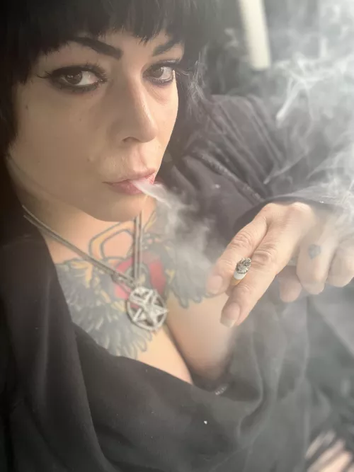 Smokey simps wanted💋 by Vfevers