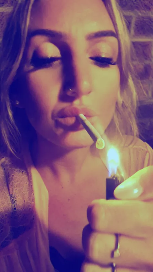 Smoking Hot 🥵 by annieannieannie2020