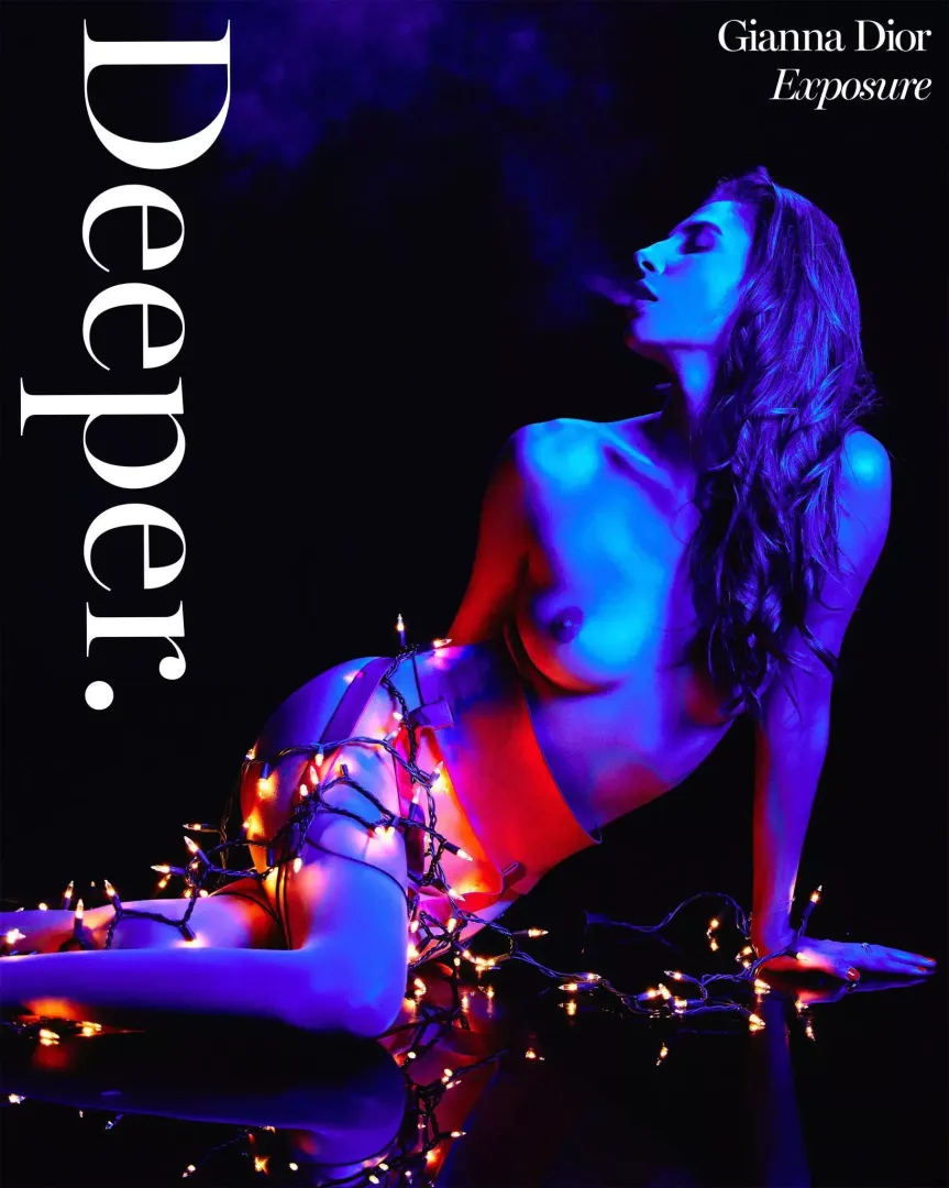 Smoking hot posted by mynipnops