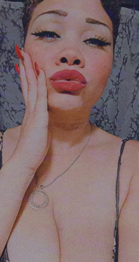 *smooches* by AphrodisiaCarnality