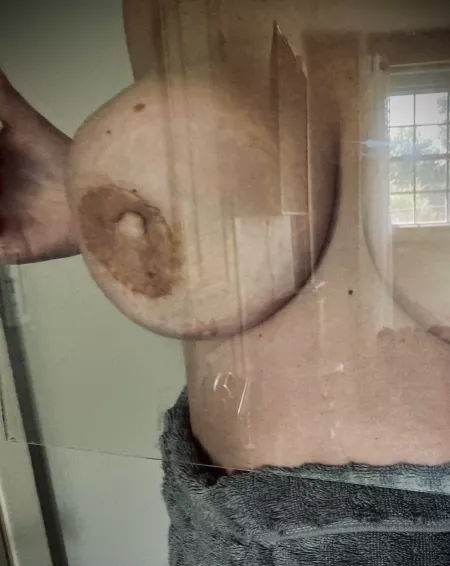 SMUSHED BIG BOOBS - FREE ONLYFANS PAGE by BigBoobsBabe