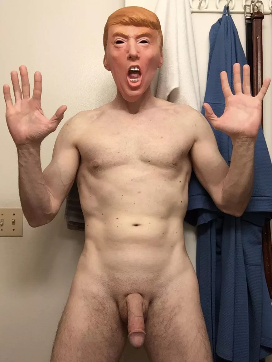 Snapped this during 2016 primary season. “What da’ ya’ mean I have small hands” (M) posted by Lone_Stranger67